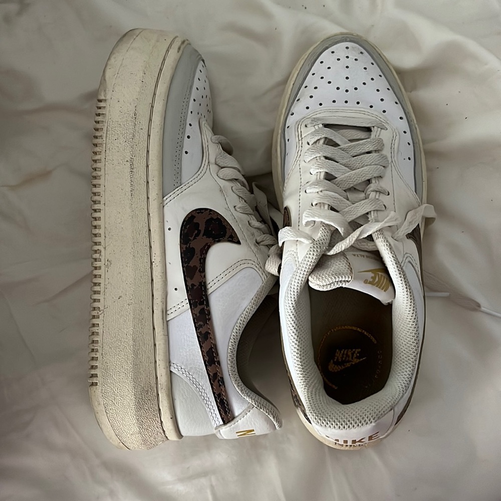 NIKE PLATFORM CHEETAH COURT VISION ALTA